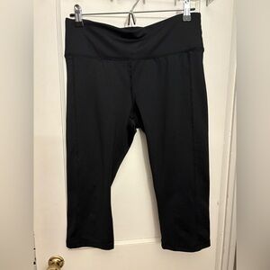 New York & Company Black Workout Capri Leggings